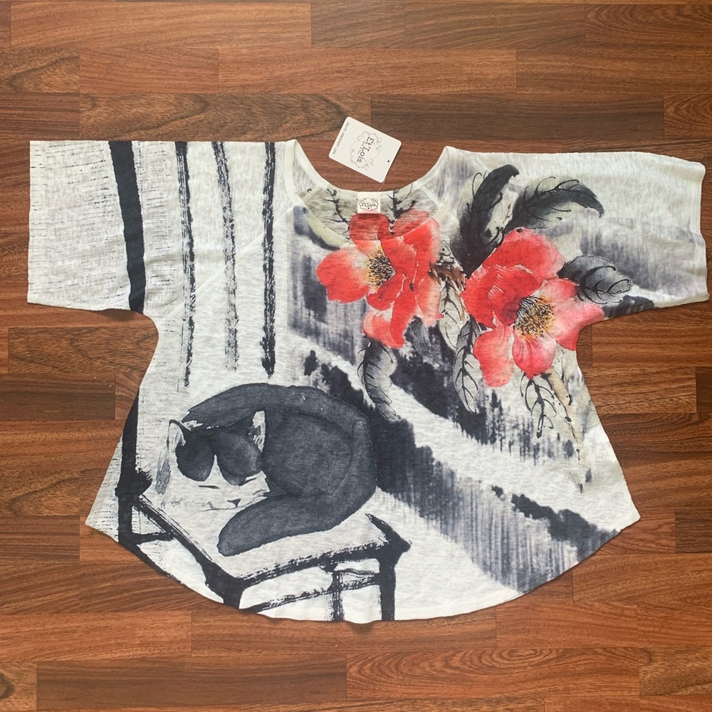 Women’s Medium- Et’Lois NWT Black White Red Soft Breathable Blouse USA Made